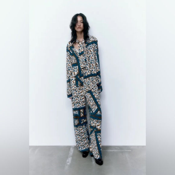 ZARA SCARF PRINT FLUID OUTFIT SIZE M - Picture 2 of 10